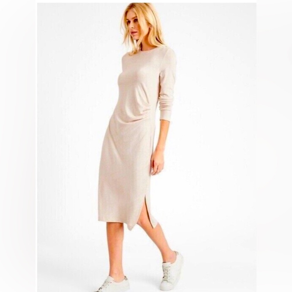 New with tags Banana Republic Blush knit dress